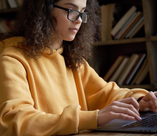 Rendkívüli felvételi a középiskolákban, sorrendmódosítás a felsőoktatásban továbbtanulás