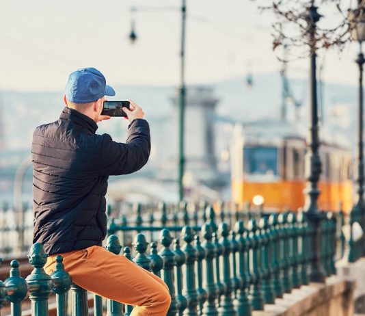 Magyarország újraindult ! címmel a belföldi turizmus népszerűsítéséért indított országos kampányt a Magyar Turisztikai Ügynökség