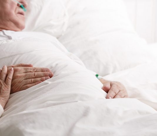 Hatalmas kártérítést fizetett a biztosító a koronavírus áldozatainak