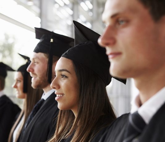 Továbbra sem kell nyelvvizsga a diplomához ?