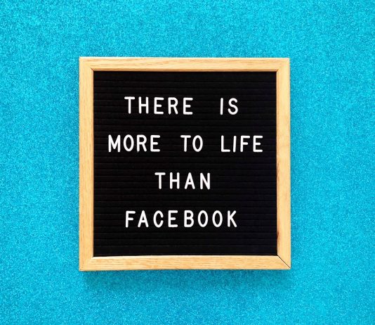 Marad a home office a Facebook-nál