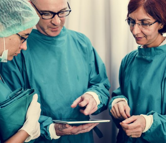 Felmondhatnak a rendőrök, a katonák és az egészségügyi dolgozók