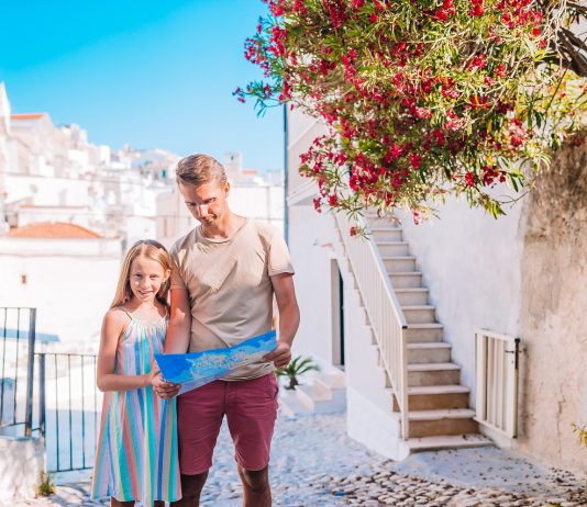 Külföldön nyaralna a magyarok fele