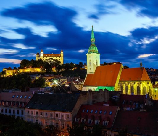 Még könnyebb lesz a beutazás – minden oltást elismer Szlovákia