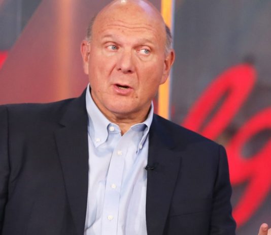 Újabb „100 milliárdos” a szupergazdagok között