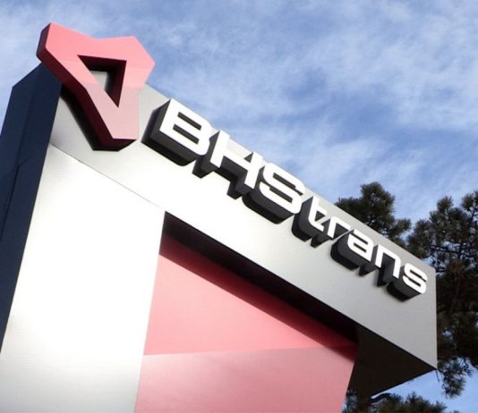 80 embernek ad munkát a BHS Trans új debreceni logisztikai központja