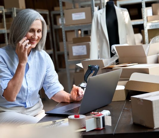 A munkaerőhiány miatt tárt karokkal várják a nyugdíjasokat