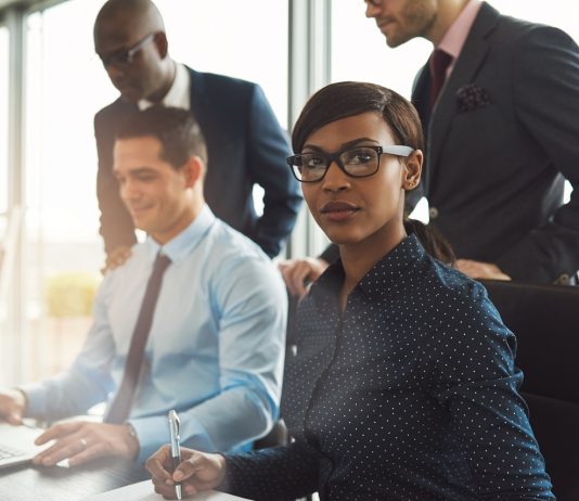 Várost épít munkatársainak a Facebook