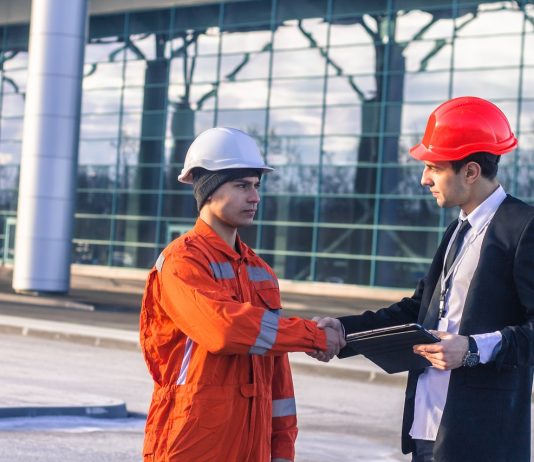 66 százalékkal több cég hirdet állásokat most, mint tavaly ilyenkor Kékgalléros