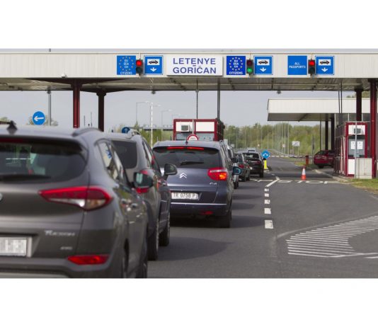 A külföldi turistákat is ingyen oltják Horvátországban