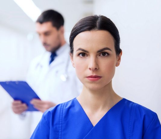 Kötelező az oltás az egészségügyben