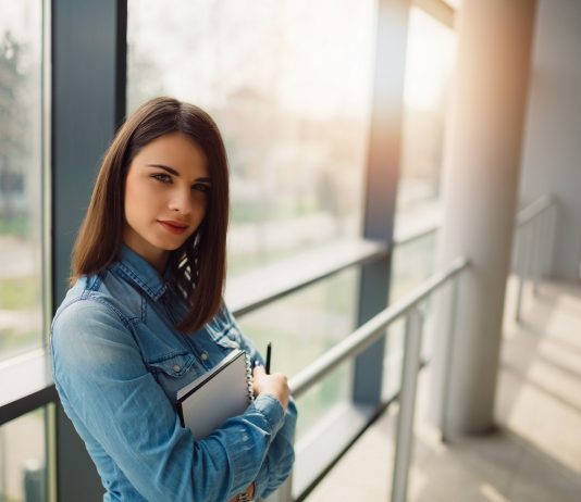 Üde színfoltok a munkaerőpiacon, bölcsészek a munkahelyeken