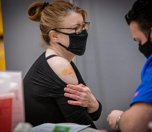 Így növelheted az oltási kedvet a cégednél – 6 tipp vezetőknek