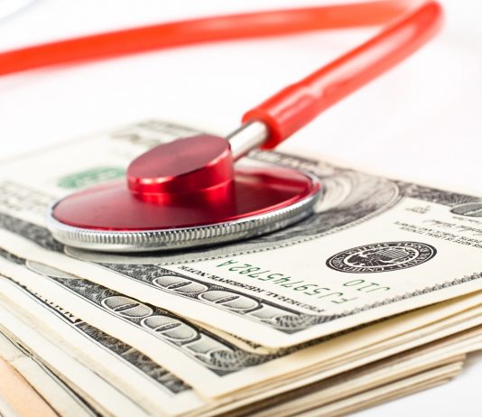 Először 100 százalék fölött az euróövezet államadóssága