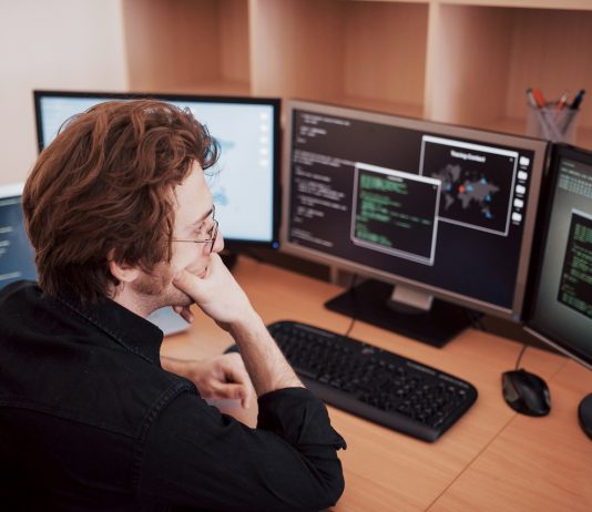 IT szakmai kisokos – mit takarnak az IT pozíciók? Programozó