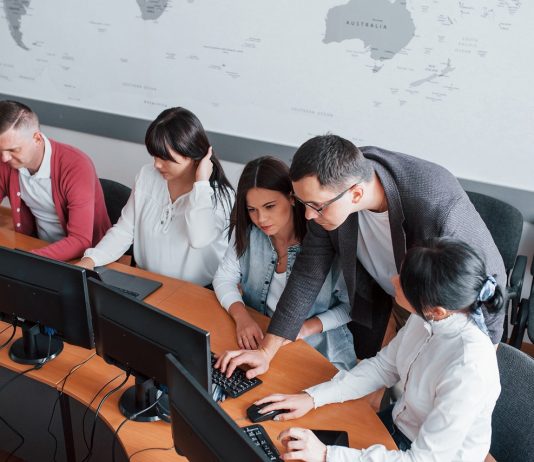 Ingyenes informatikai képzés indul álláskeresőknek és karrierváltóknak