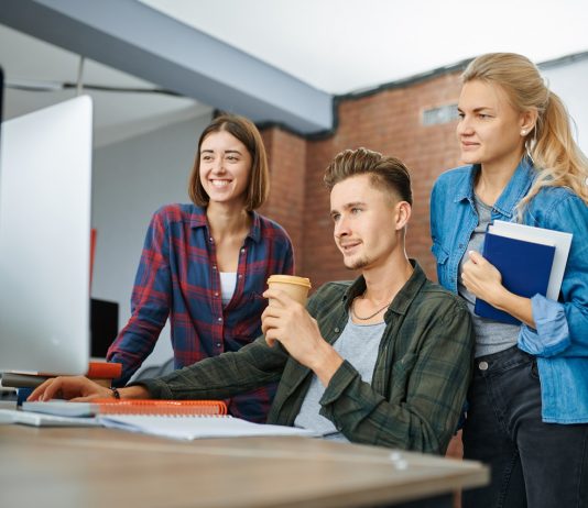 1500 dolláros jutalmat kapnak a Microsoft dolgozói