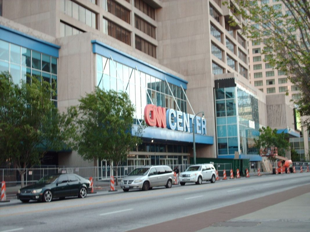 Oltás nélkül mentek dolgozni – kirúgták őket