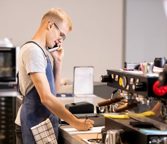 Ősszel is várják a diákmunkásokat – sok szektor épít rájuk nyár után is Diákmunka