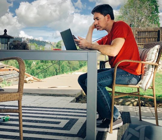 Távmunkában marad a dolgozók egyharmada