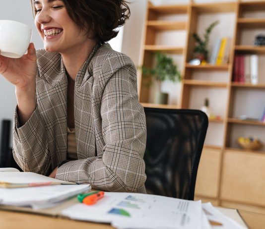 „Jóllét” a munkában – avagy hogyan tudunk „jól lenni” a munkahelyünkön? Jóllét