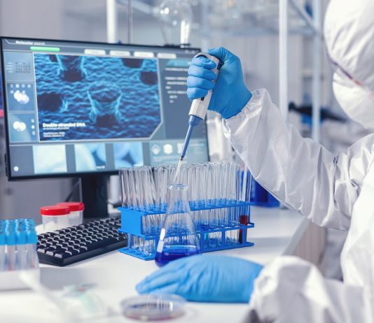 Új koronavírus elleni gyógyszert tesztelnek Izraelben