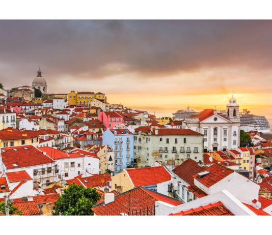 Tüntetések Franciaországban, enyhítések Portugáliában