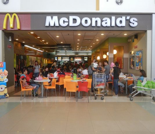 Kávéfilter és kutyapelenka maszk helyett?