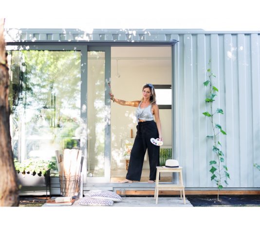 Átadták a székesfehérvári konténergyárat