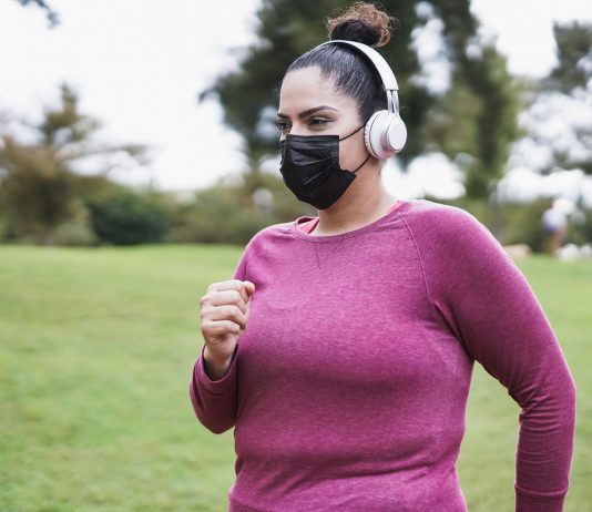 Sporttal átvészelhető a járvány Sportoló nő