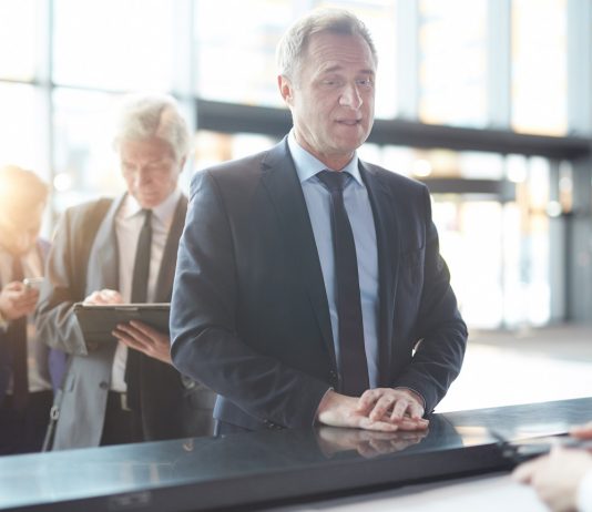 Már nem léphetnek be személyi igazolvánnyal a külföldön élő uniós polgárok Nagy-Britanniába