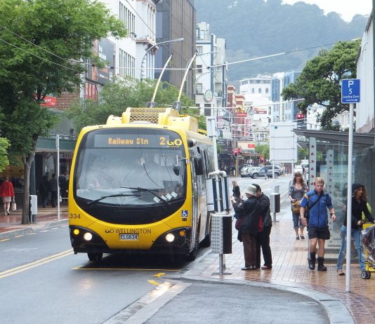 A munkaerőhiány miatt újra nyit Új-Zéland