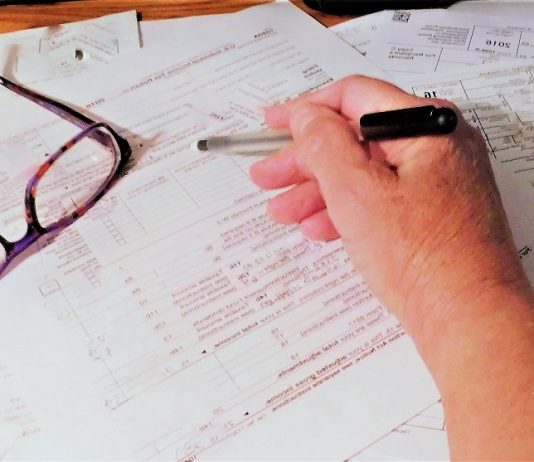 A munkáltatói kompenzáció a kérdés a minimálbér-emelés miatt Bérkompenzáció