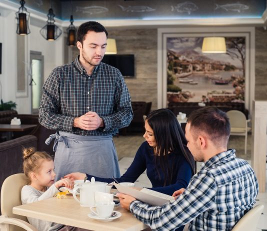 Több turista, nagyobb bevétel a Balatonnál