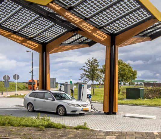 Másfélszeresére nőtt az e-töltők száma Magyarországon