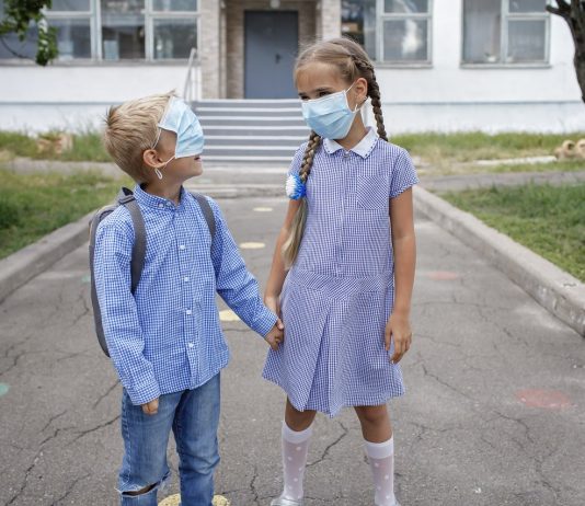 Biztonsági intézkedések mellett indult a tanév Ausztriában