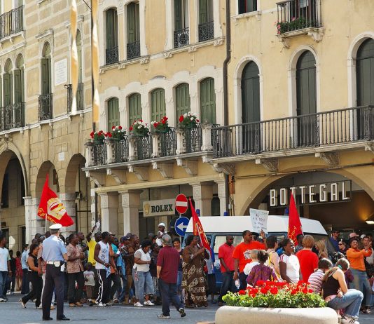 Kapsz segélyt, ha dolgozol!