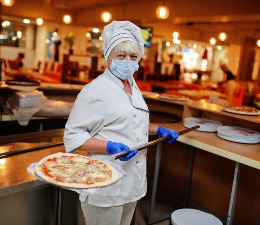 Kötelezővé akarja tenni az oltást az olasz kormányfő