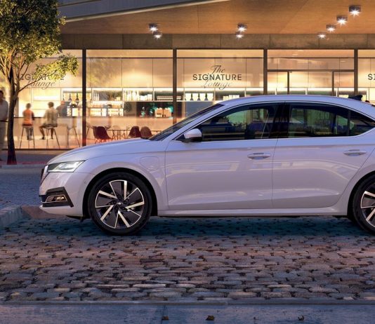 Zöld autókra cseréli gépjárműflottáját a Vodafone