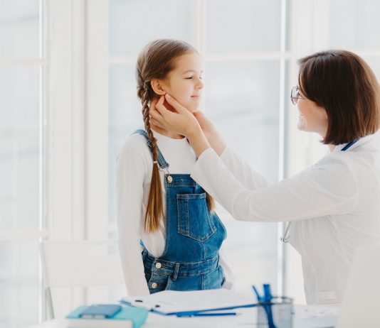 Több száz védőnő hiányzik a rendszerből