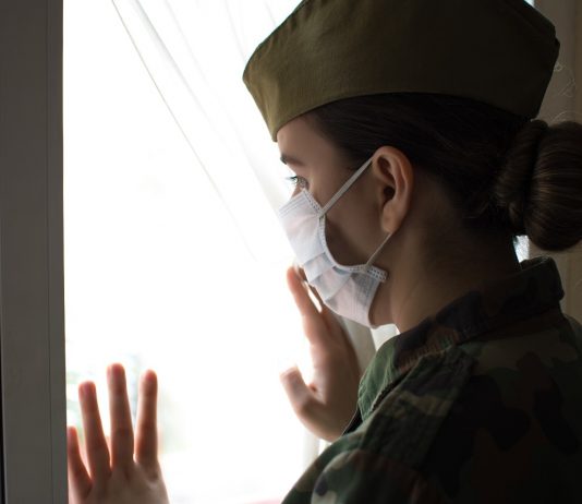 Szexuálisan zaklatta felettese a katonanőt – a tiszt hatalmával élt vissza Katonanő