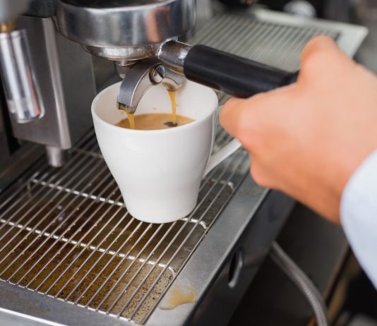 Óvatosan a munkahelyi kávézással! Kávégép