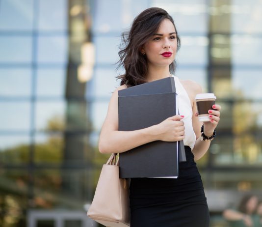 A Rákban lobog a szenvedély, az Ikrek végre elkezdheti a nagy tervét – karrier horoszkóp november 19-re Üzletasszony