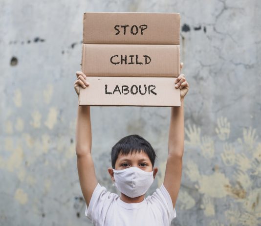 A koronavírus miatt egyre több a kényszerű gyerekmunka is gyerekmunka