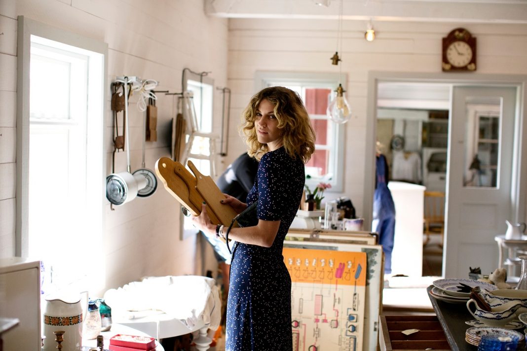 Kinek van ingyen a munka, amit otthon végzel? És ki mennyit veszítene, ha egyszer abbahagynád? Házimunka