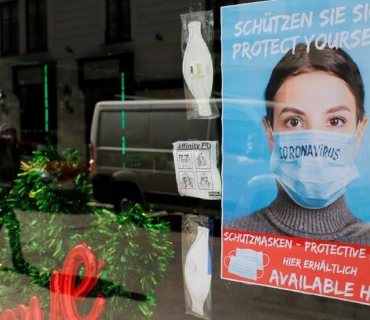 Nőtt a koronavírus miatti szigorítás Ausztriában – így érinti a magyarokat Osztrák üzlet bejárata