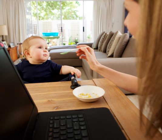 Karrier és gyermekvállalás egyszerre – ez az új trend