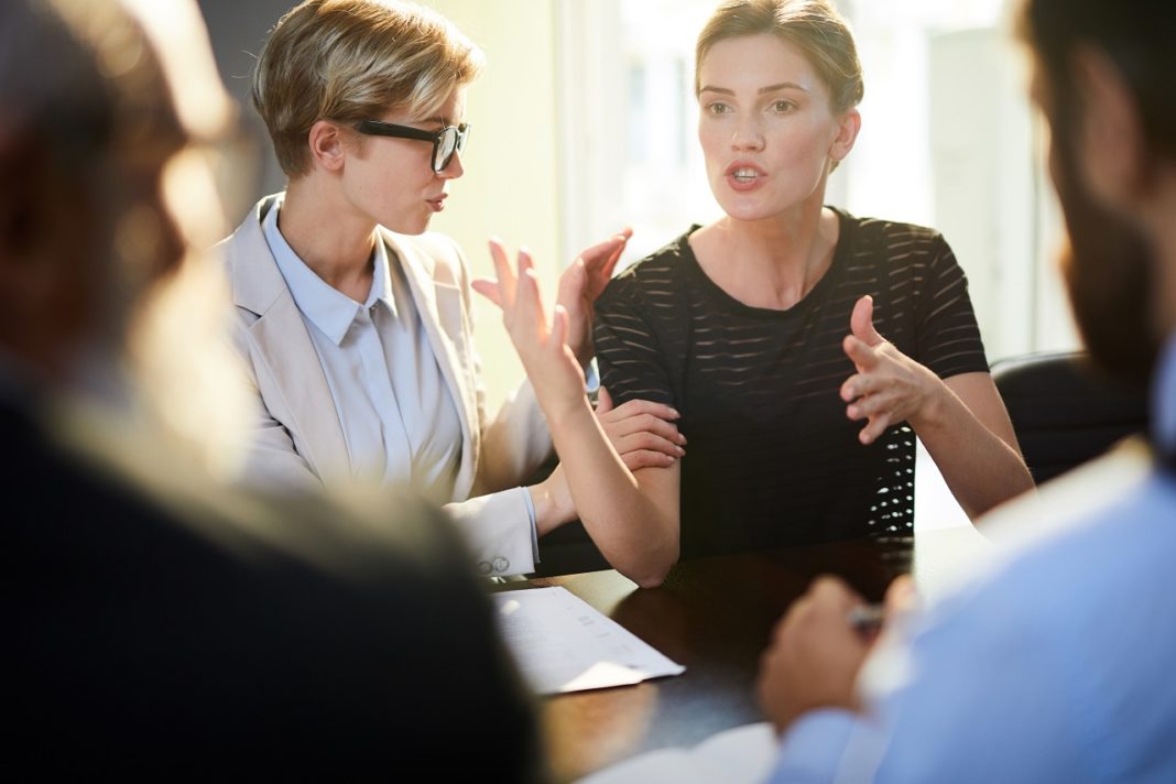 A Halaknak és a Nyilasnak az indulataikat kell ma kordába tartaniuk – karrier horoszkóp február 28-án