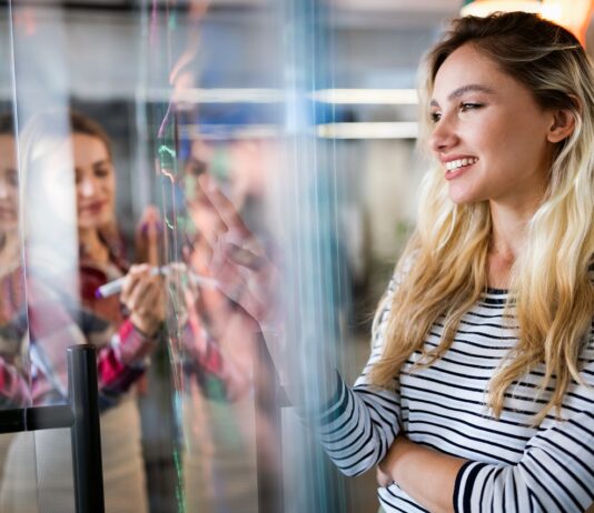 Az Ikreket a fantázia szabad szárnyalására biztatja a mai karrier horoszkóp Flow