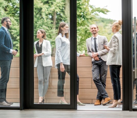 Inkább programok és nyitott iroda, mint négynapos munkahét muegyetemi-allasborze, allaskereses, munkaeropiac, munkaltato